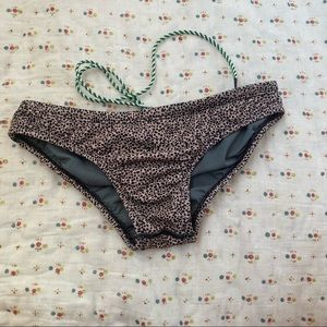 CHEETAH JOLYN ANDY BOTTOM